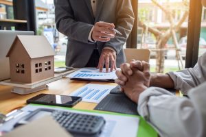 commercial real estate broker